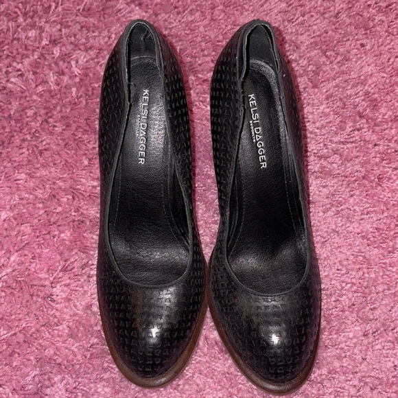 Kelsi Dagger Brooklyn Laser Cut Stacked Pumps - Picture 4 of 8